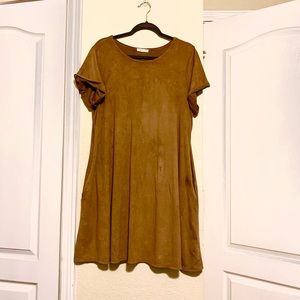 Camel Sheath T Shirt Dress w Pockets